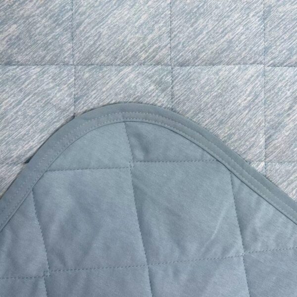 Sutton Place Cooling Throw - 152 x 177 cm - Image 3