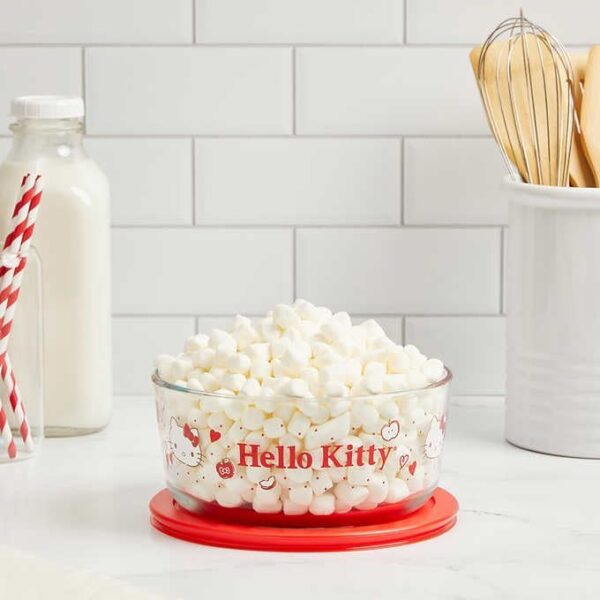 `Pyrex 8-Piece Decorated Hello Kitty Glass Food Storage Set - Image 2
