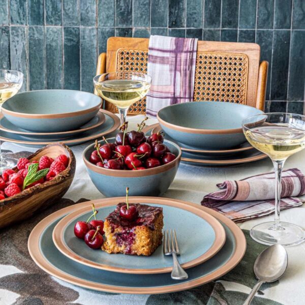 Overandback Stardust Dinnerware Set - 16-pieces - Image 4