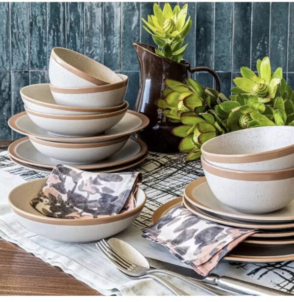 Overandback Stardust Dinnerware Set - 16-pieces Beige - Image 2