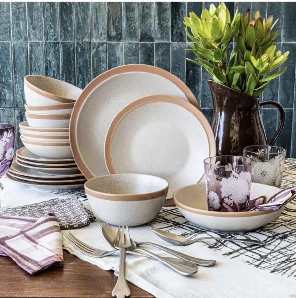 Overandback Stardust Dinnerware Set - 16-pieces Beige