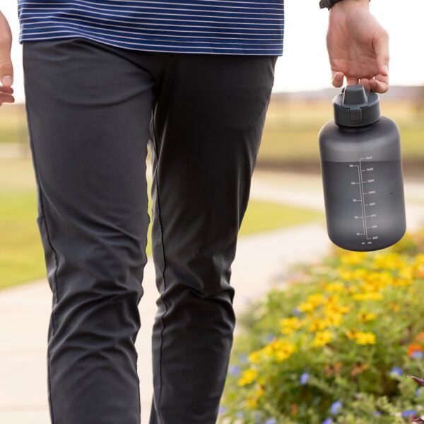 Simple Modern 64-oz Tritan Plastic Summit Water Bottle With Flip Straw - Moonlight and Graphite - Image 5