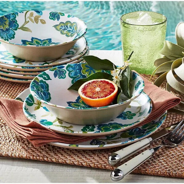 Member's Mark 18pc Jacobean Melamine Dinnerware Set - Image 4