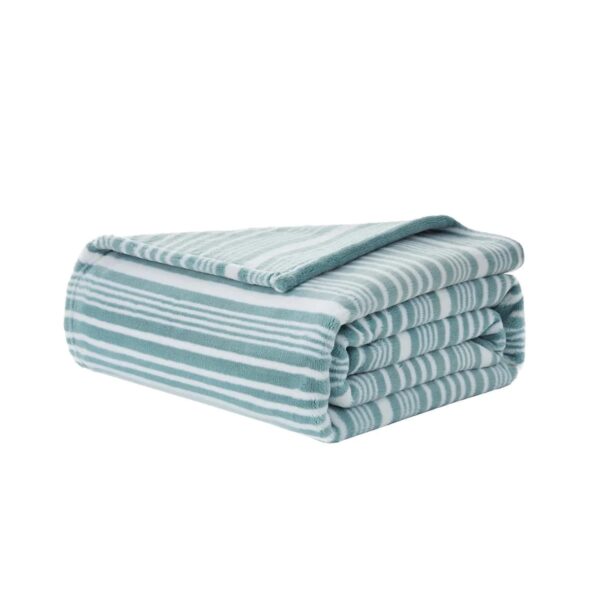 Casual Living Super Soft Plush Throw Blanket 60in X 70in (152cm X 177cm) (Copy)