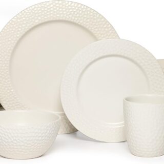 Mikasa Hayes White 16-Piece Dinnerware Set Service for 4
