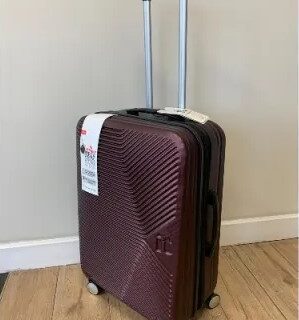 IT Luggage Aligned Luggage - 1pc