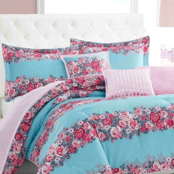 Betsey Johnson Floral Microfiber Plain Weave Washable Comforter Sets, Full/Queen - Image 4