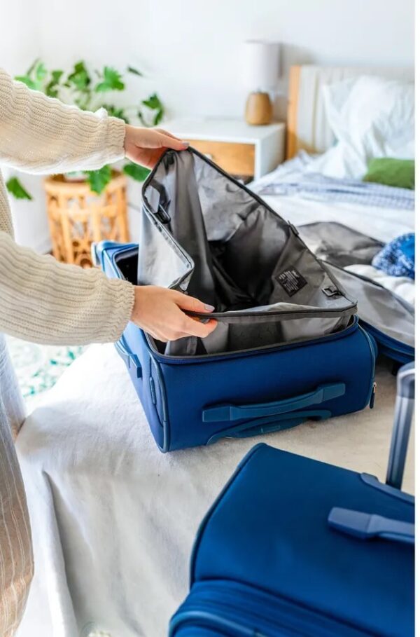 Samsonite Renew 2pc Softside Luggage Set - Image 7