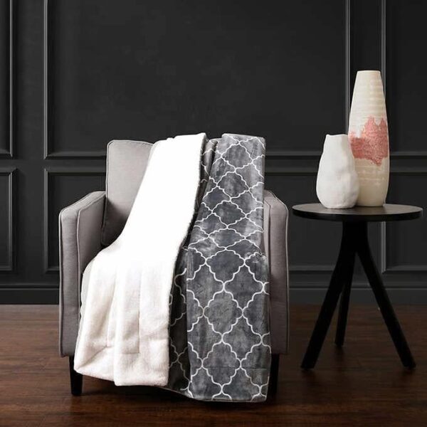 Life Comfort Faux Fur Reversible Throw Blanket - 60in x 70in - Image 4