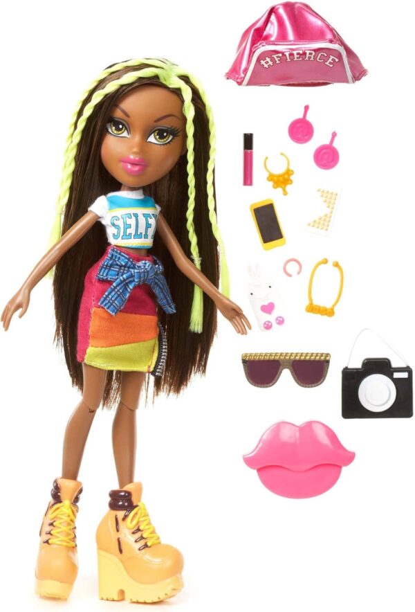 Bratz Selfiesnaps Sasha Doll Kids Toy - Image 4