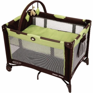 Graco Pack 'n Play on the go Travel Playard