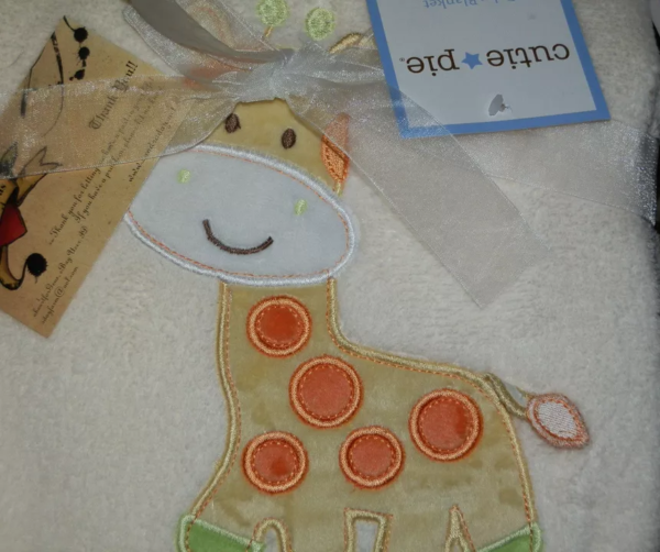Cutie Pie Giraffe Baby Blanket