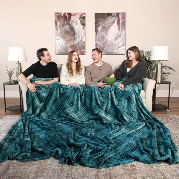 Life Comfort 10ft Jumbo Plush Family Blanket - 120" X 110" - Image 3
