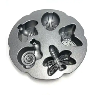 Nordic Ware Garden Bugs Metal Cake Pan