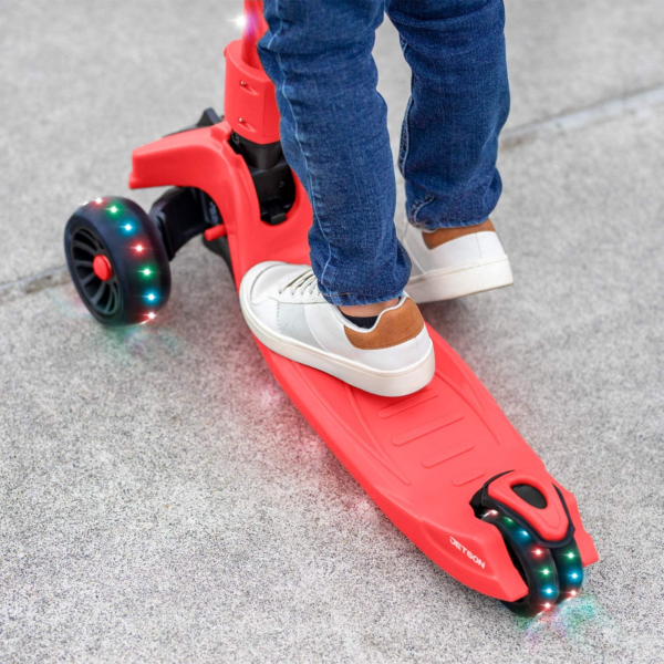 Jetson Saturn 3 Wheel Light-Up Folding Scooter - Image 7